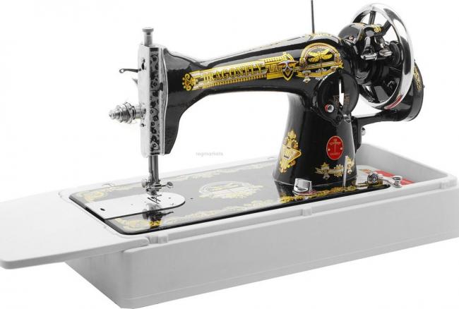 Швейная машинка