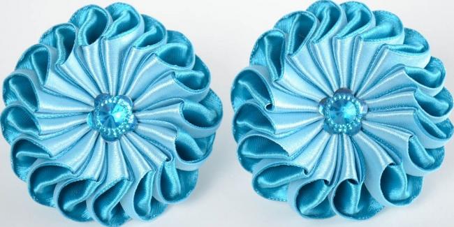 Изделие из атласной ленты