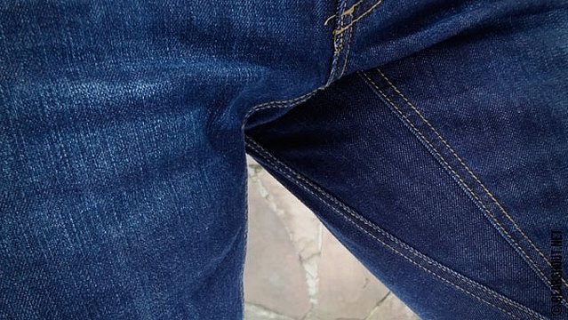 Джинсы со вставленной ластовицей внутри