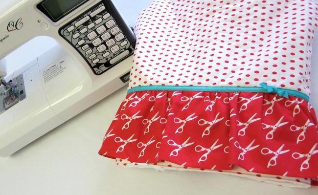 Прострочить шов по периметру