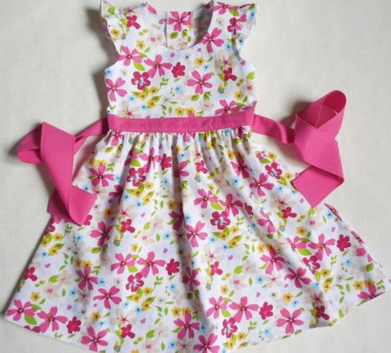 Детское платье с крылышками