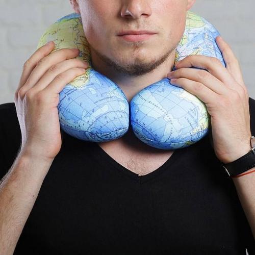 Подушка для комфортабельного путешествия в машине