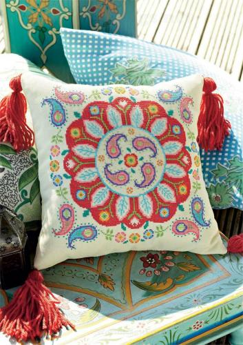 Аксессуары с рисунком мехенди