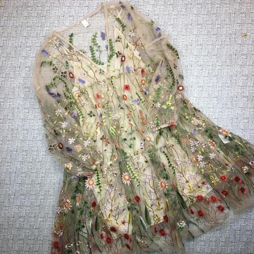 Вышитая сетка для платья