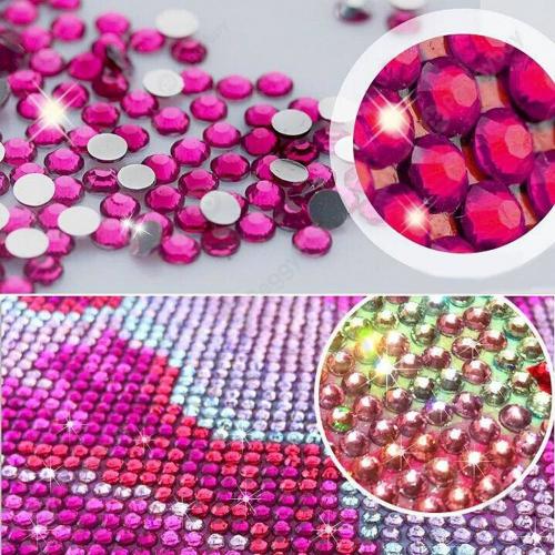 Круглые стразы