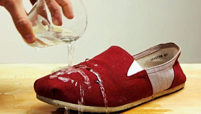 Не впитывает воду