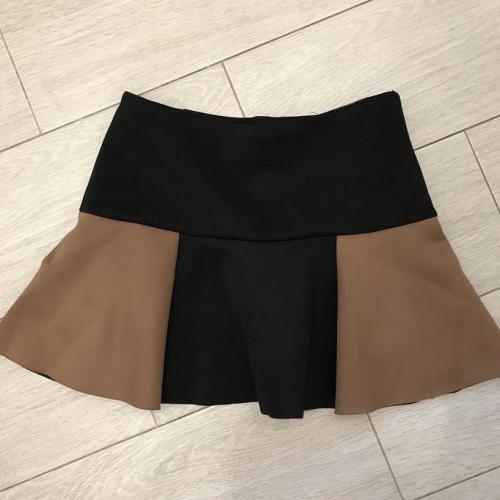 Неопреновая юбка очень хорошо держит форму