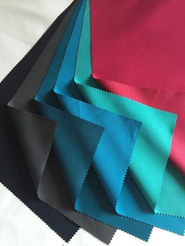 Ткань имеет множество вариантов расцветок