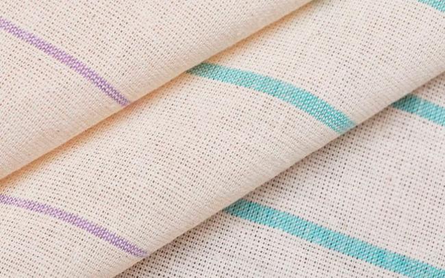 Из тика лайт шьют простыни и скатерти