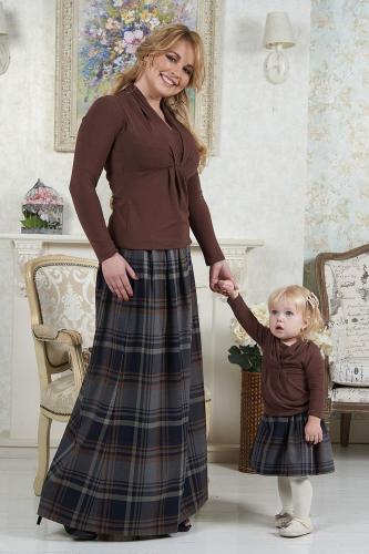 Семья в похожих моделях